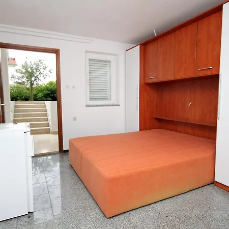 Double Krk 5509a Gostinjska kuća 3*